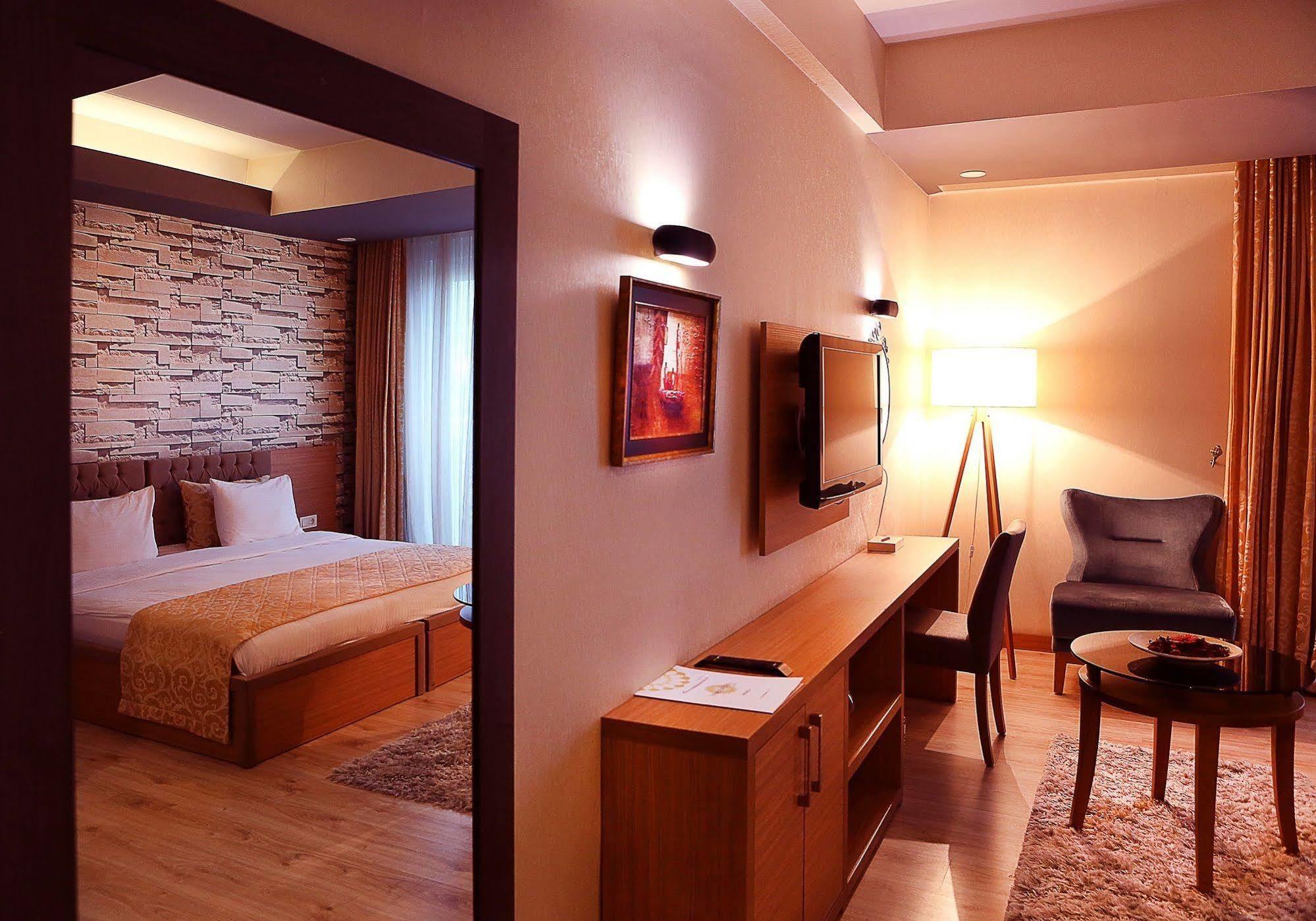 Imperial Park Hotel Izmit Exterior foto